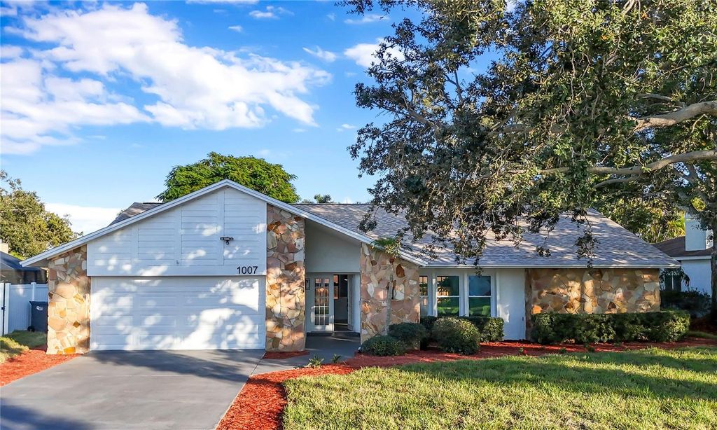 Photo of 1007 NW 82nd Street, Bradenton, FL 34209 (MLS # TB8450767)