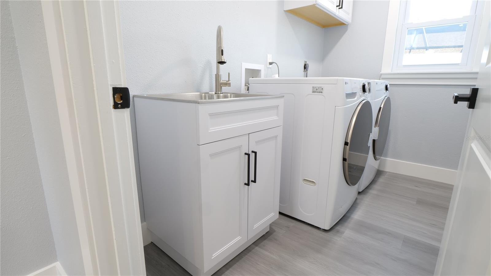 PINE MEADOW - Residential