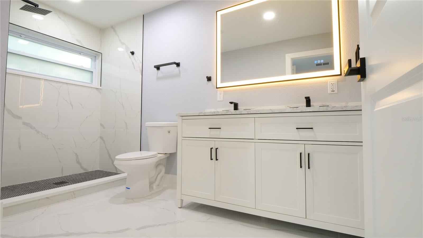 PINE MEADOW - Residential