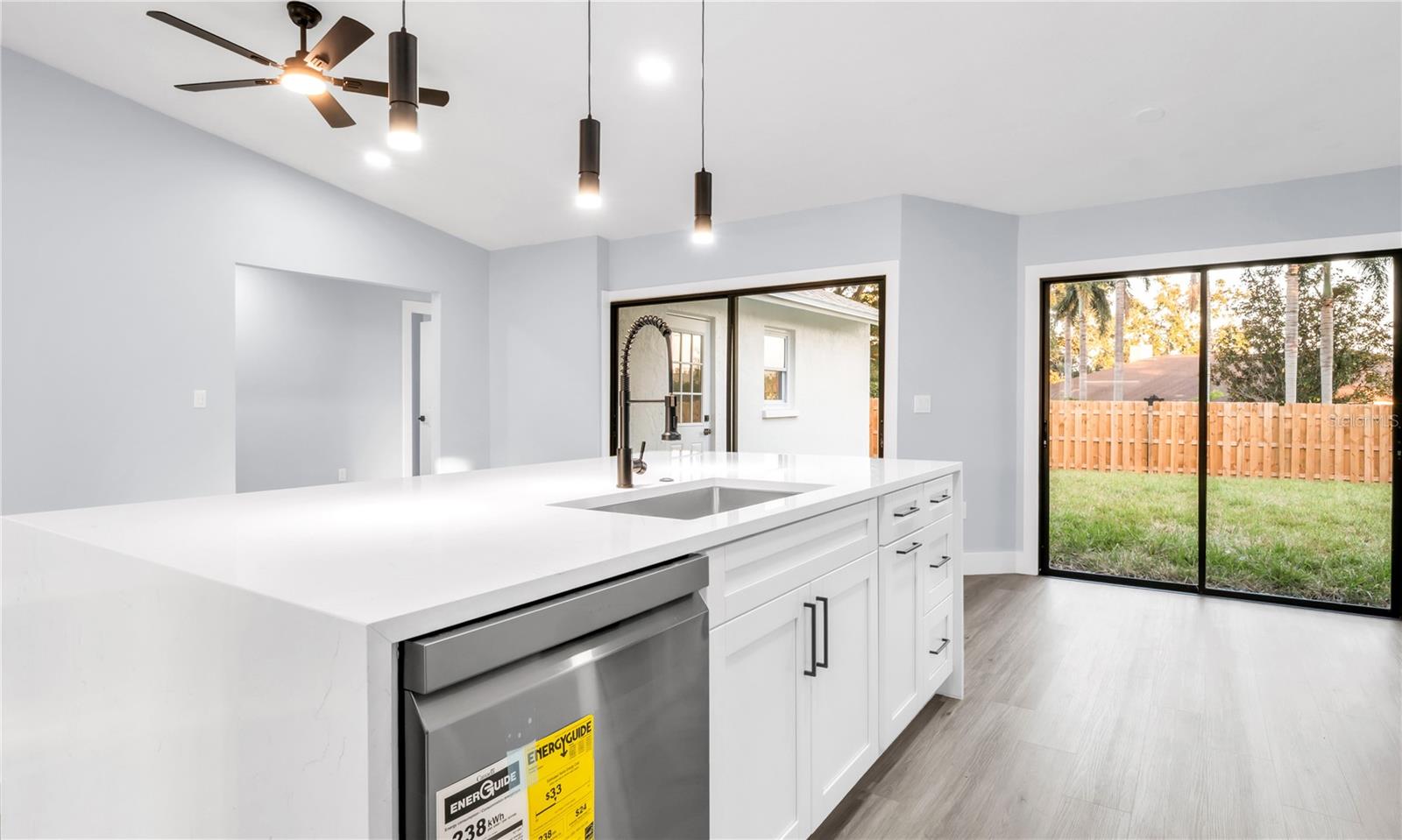 PINE MEADOW - Residential