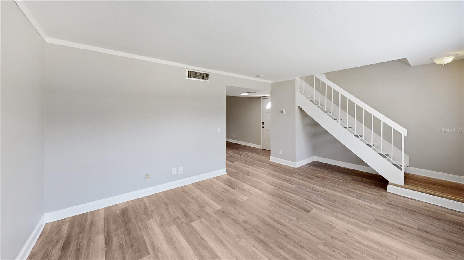 1815 CLEARBROOKE DRIVE