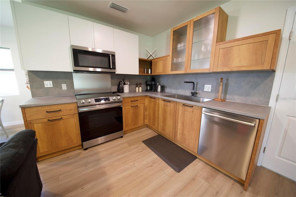 Photo of 2117 Palm Terrace, Sarasota, FL 34231 (MLS # O6344458)