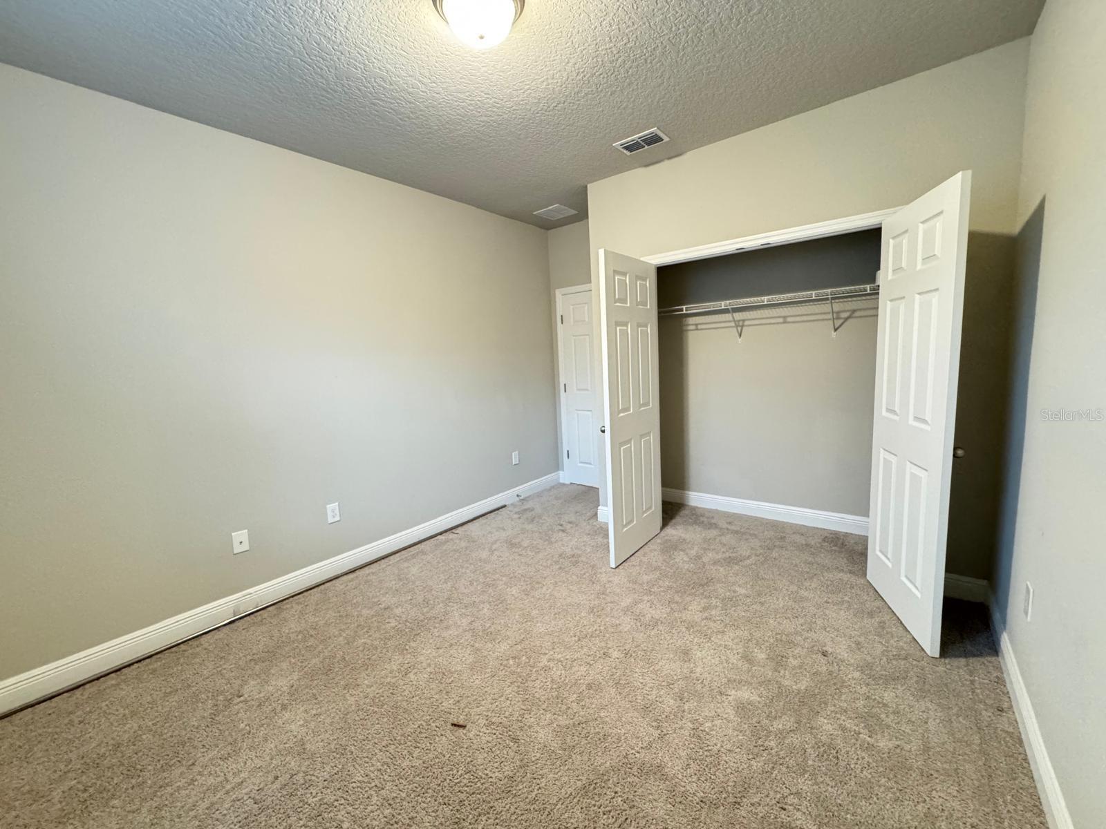 ENCLAVE AT HAWKS CREST - Residential Lease