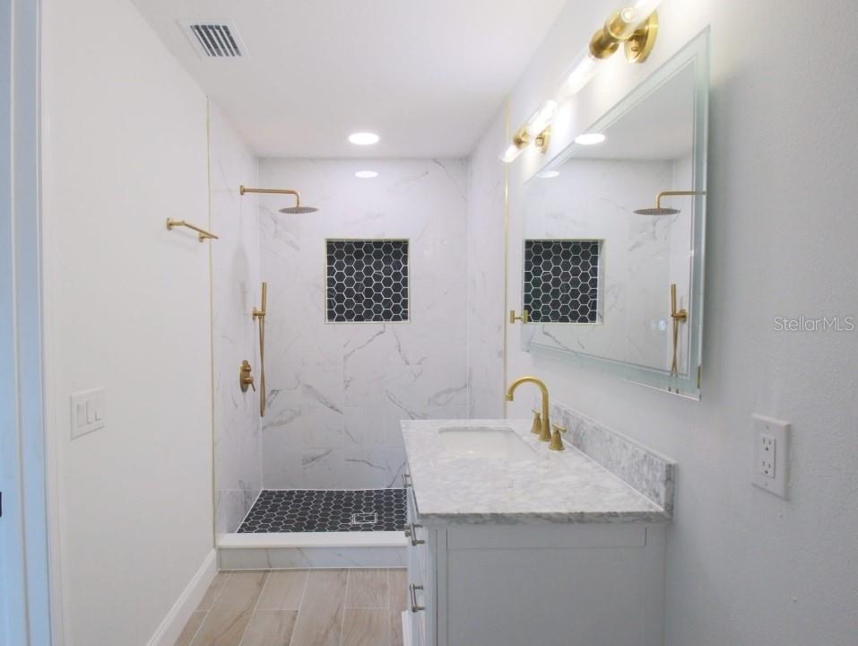 PINELLAS PARK - Residential