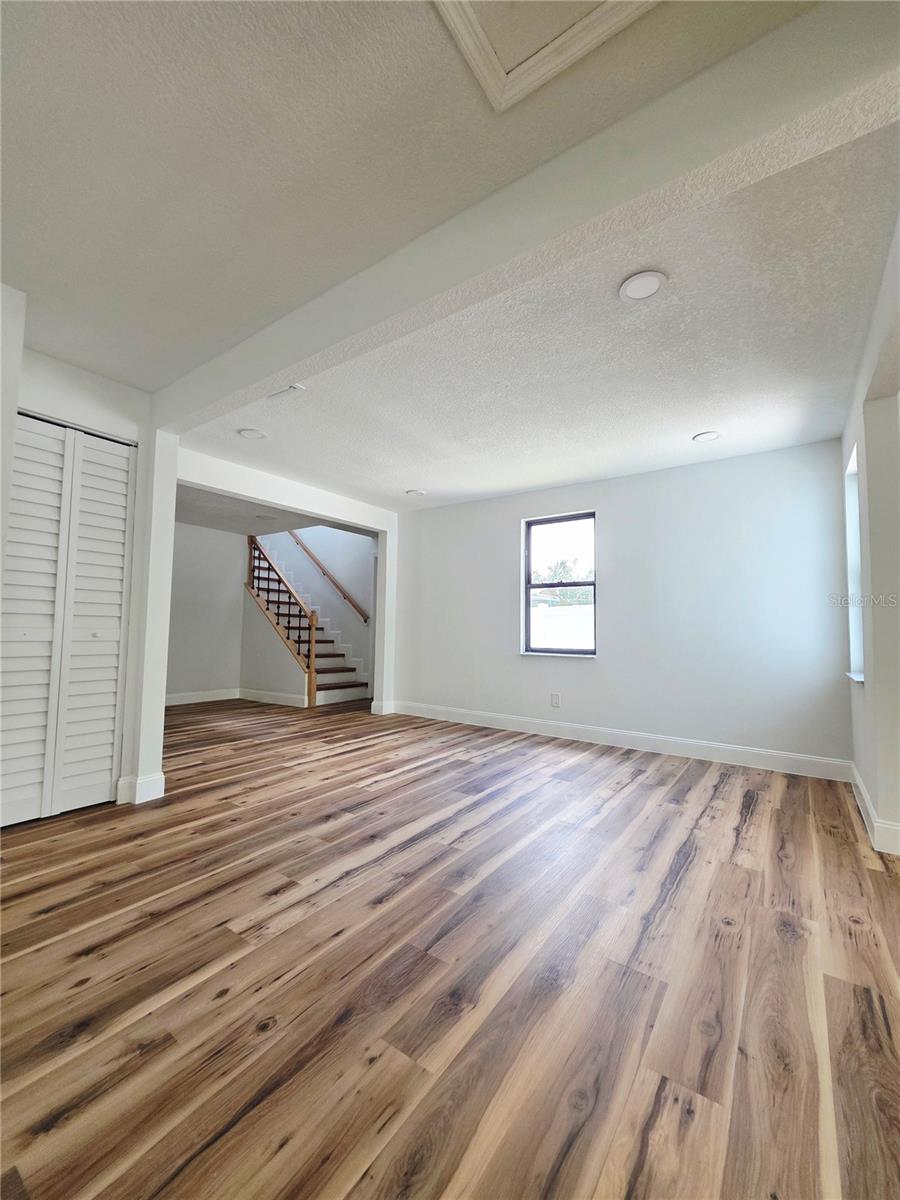 PINELLAS PARK - Residential