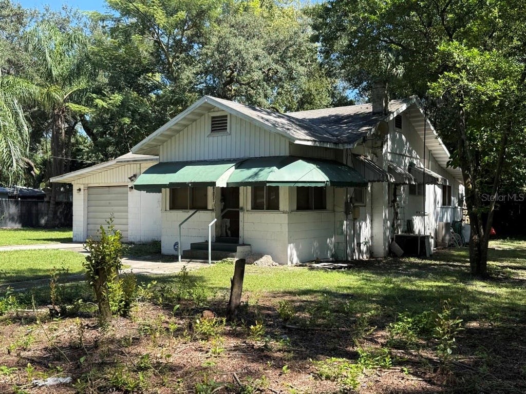 Photo of 10109 N Jasmine Avenue, Tampa, FL 33612 (MLS # TB8558049)