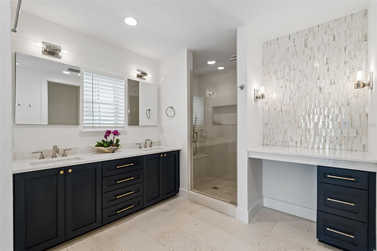 SHORE ACRES EDGEWATER SEC - Residential