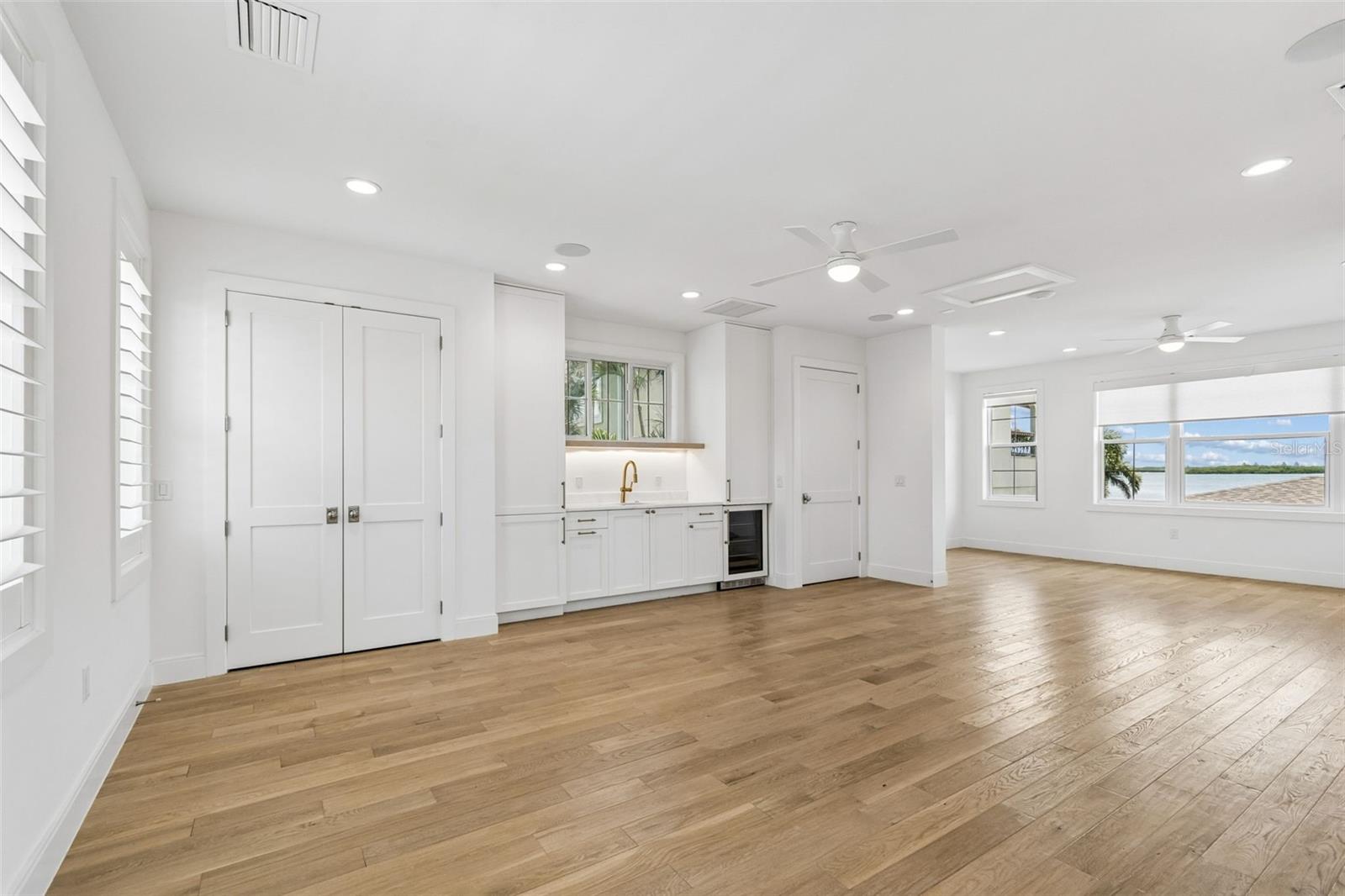 SHORE ACRES EDGEWATER SEC - Residential