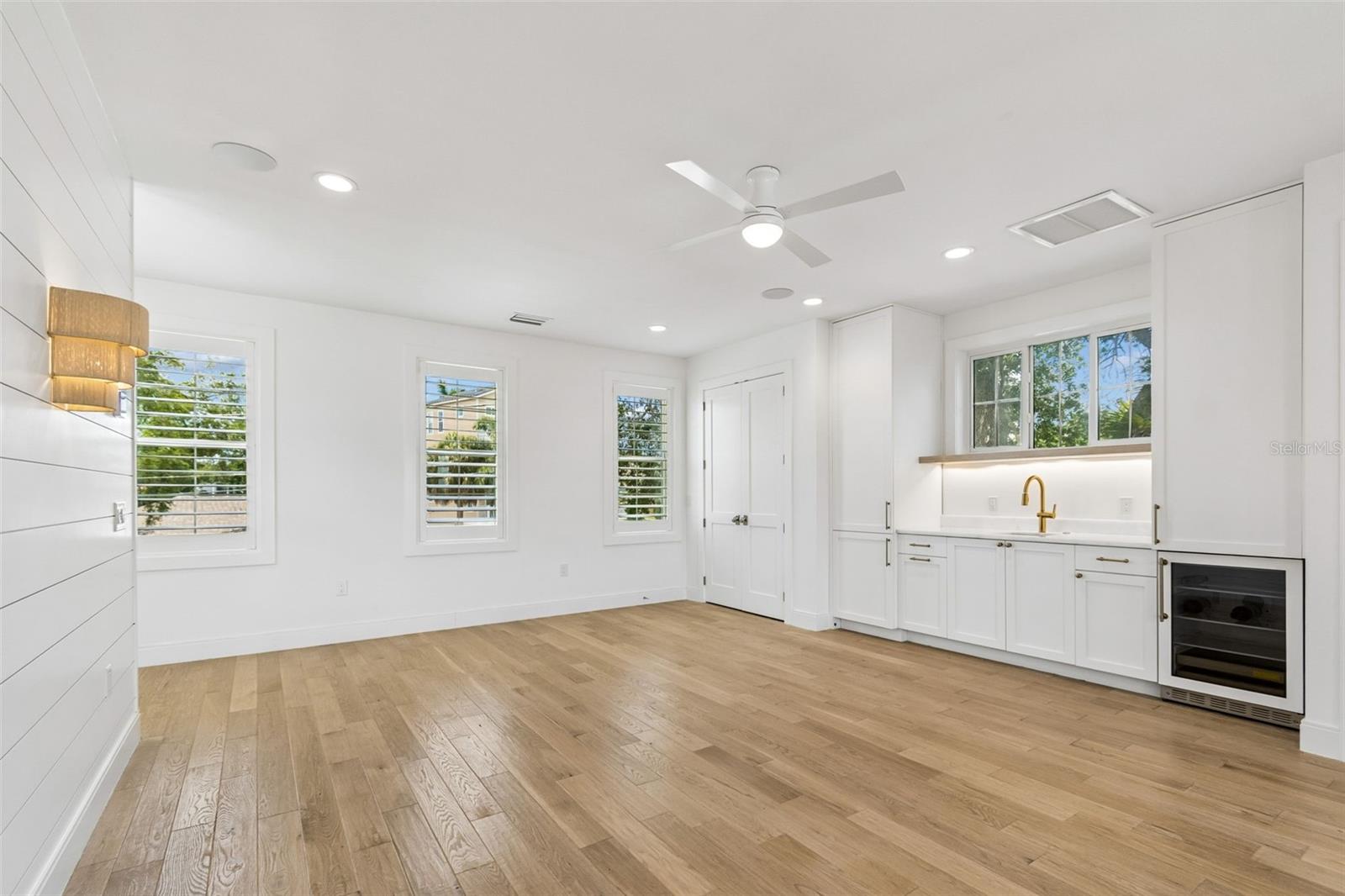 SHORE ACRES EDGEWATER SEC - Residential