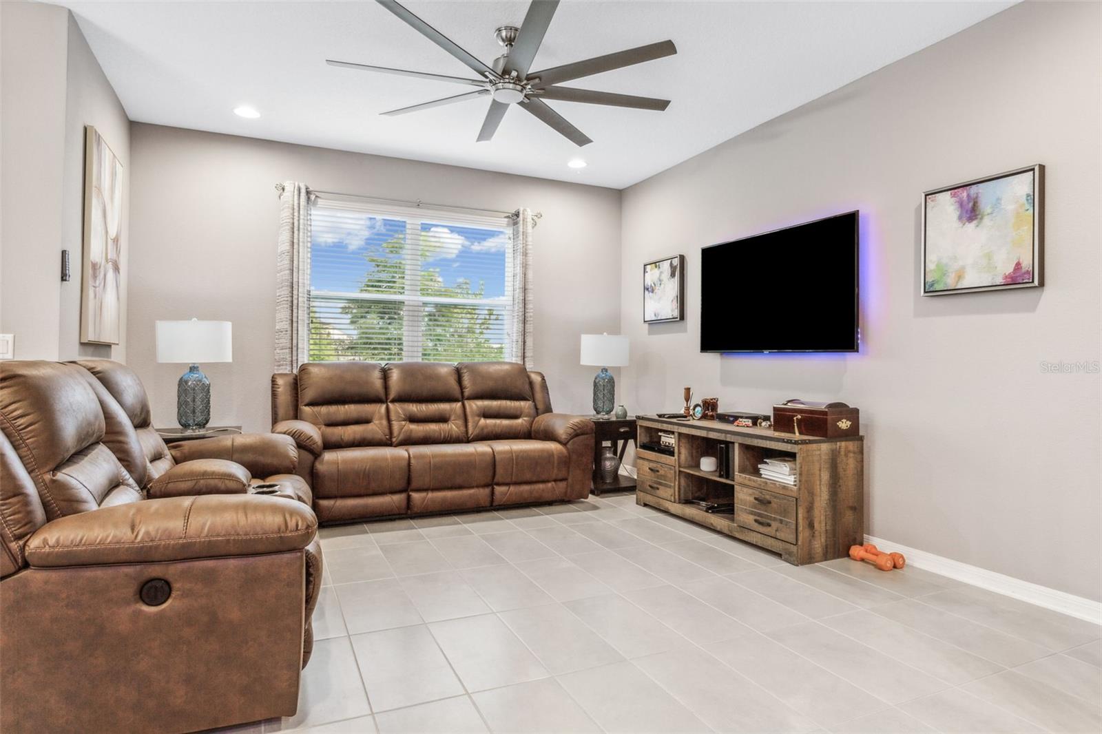 WINDERMERE ESTATES - Residential