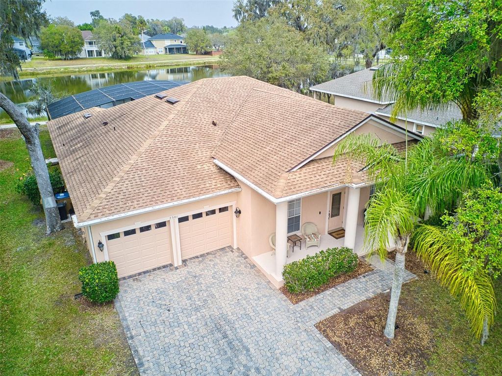 Photo of 2301 Rambling Oaks Way, Kissimmee, FL 34746 (MLS # O6392253)