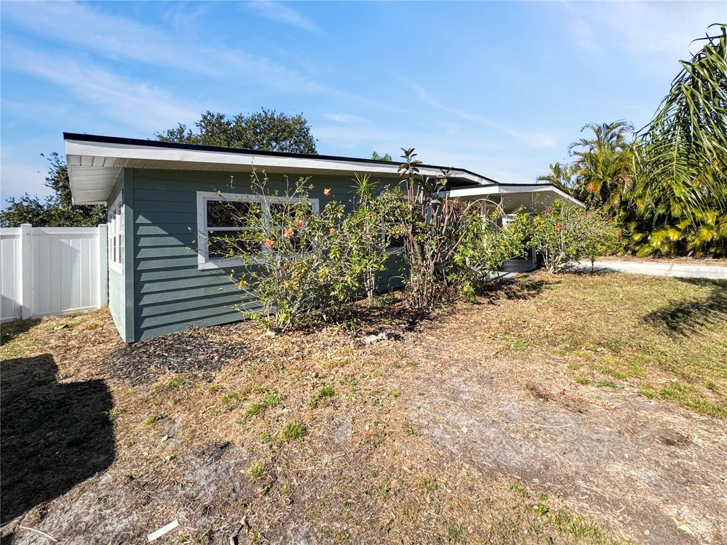Photo of Sarasota, FL 34231 (MLS # TB8475131)