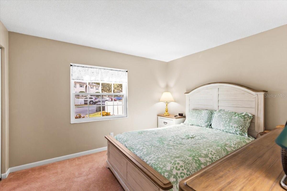 THOUSAND OAKS CONDO - Residential