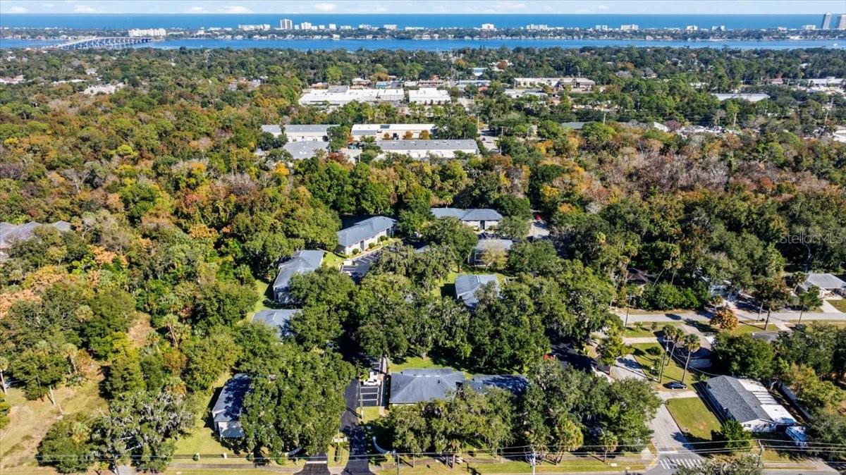 THOUSAND OAKS CONDO - Residential