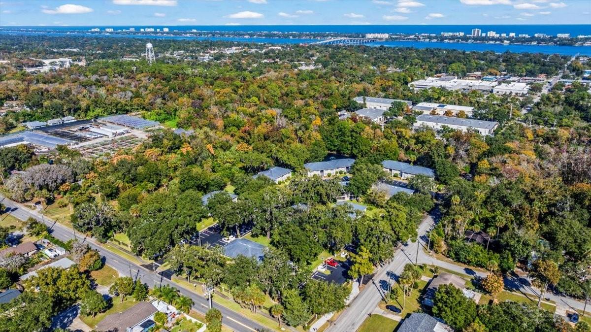 THOUSAND OAKS CONDO - Residential