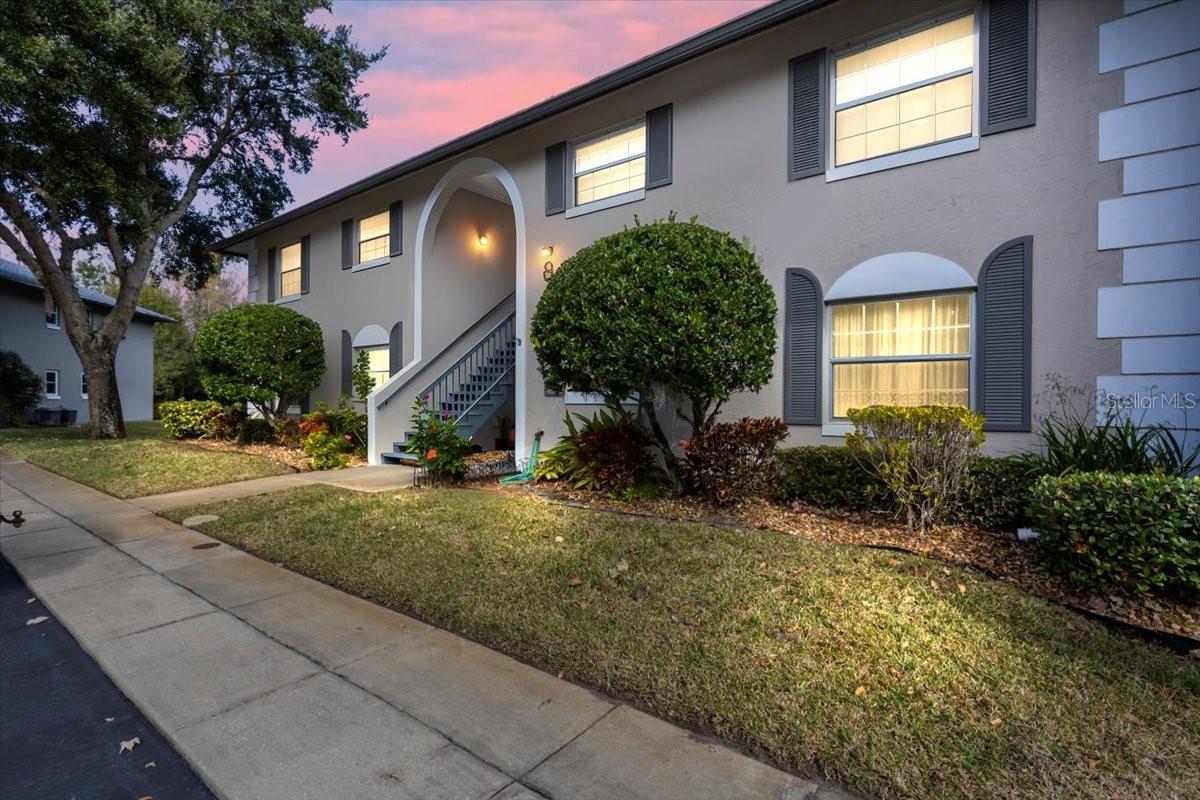 THOUSAND OAKS CONDO - Residential