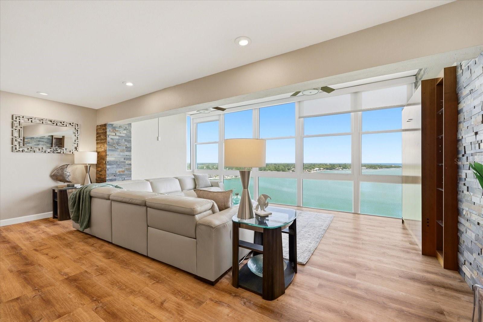 SKY HARBOUR CONDO APTS - Residential