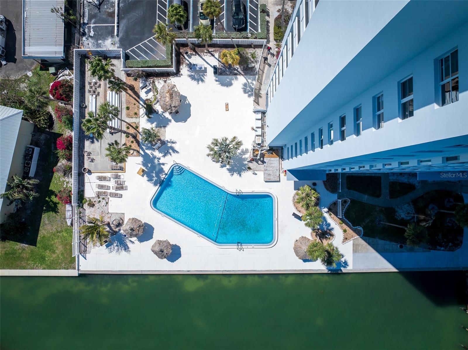 SKY HARBOUR CONDO APTS - Residential