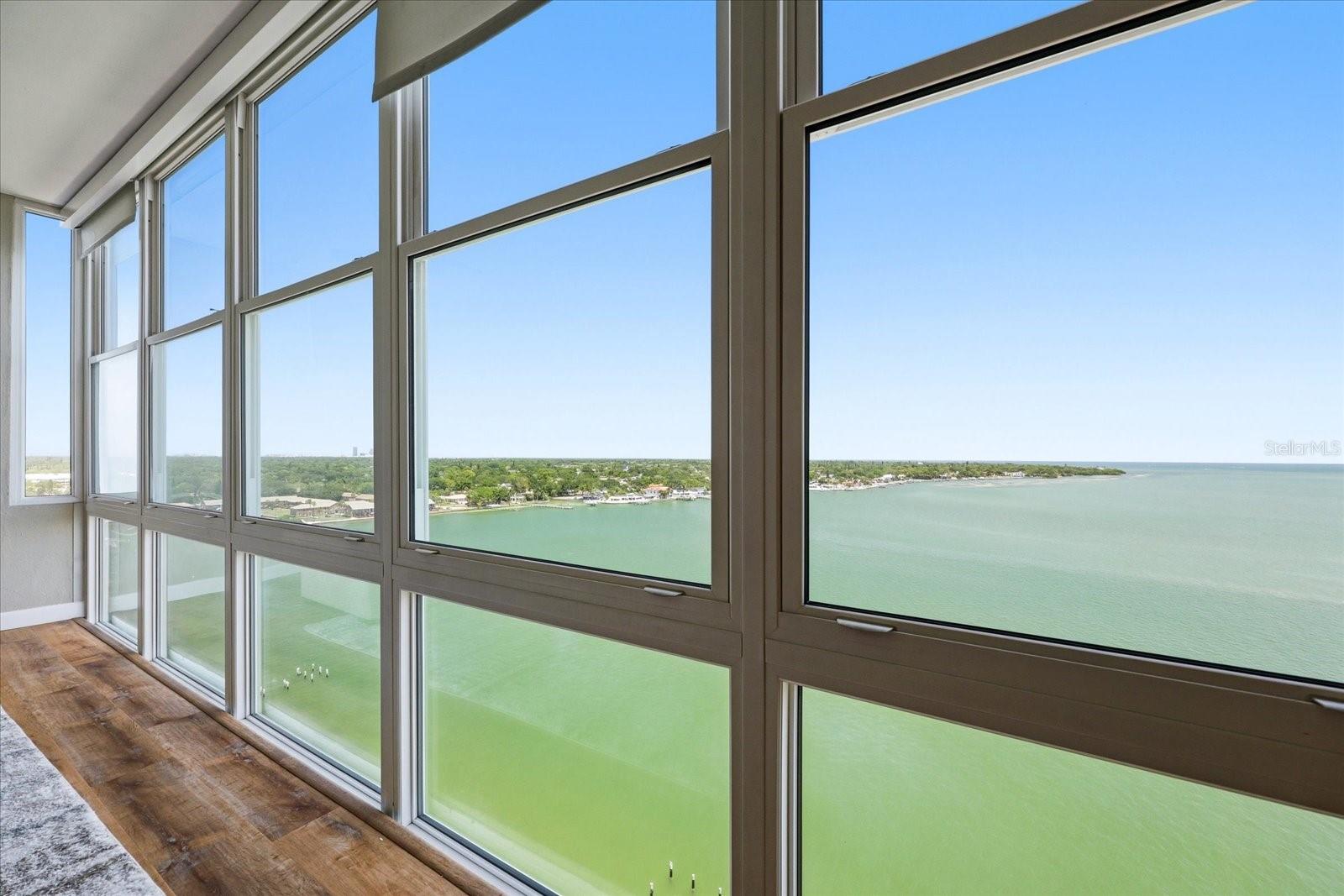 SKY HARBOUR CONDO APTS - Residential