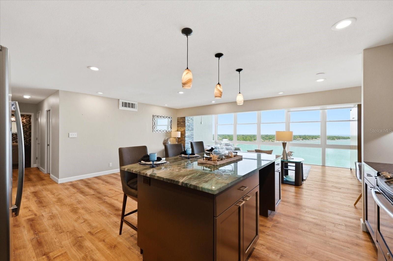 SKY HARBOUR CONDO APTS - Residential