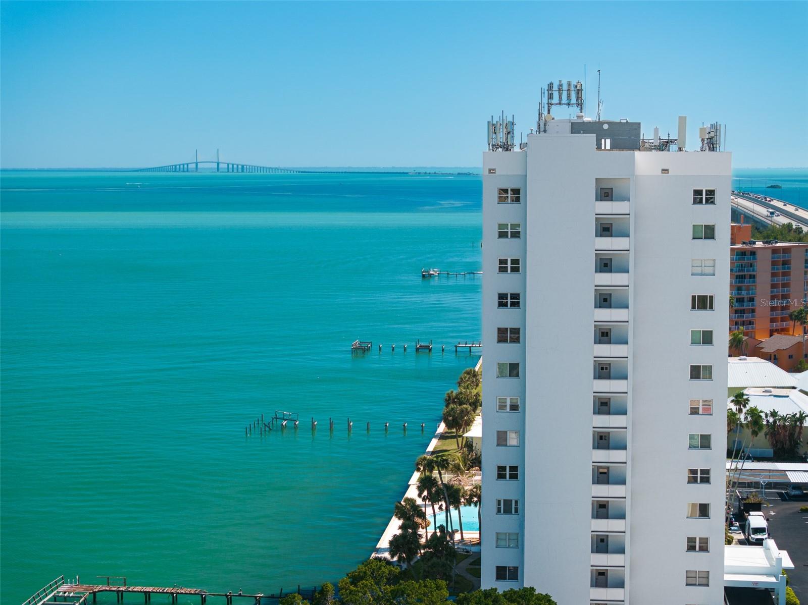 SKY HARBOUR CONDO APTS - Residential