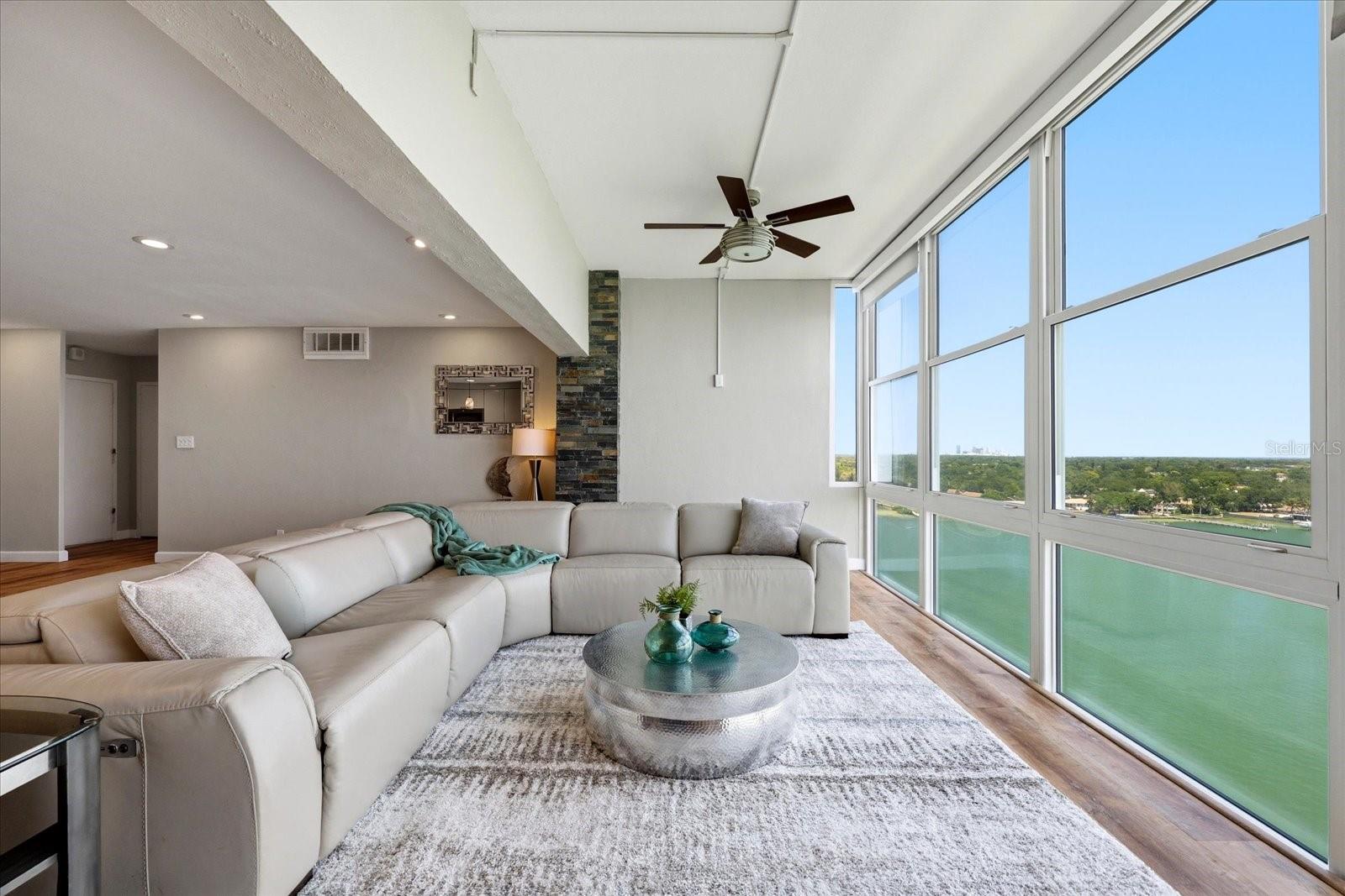SKY HARBOUR CONDO APTS - Residential