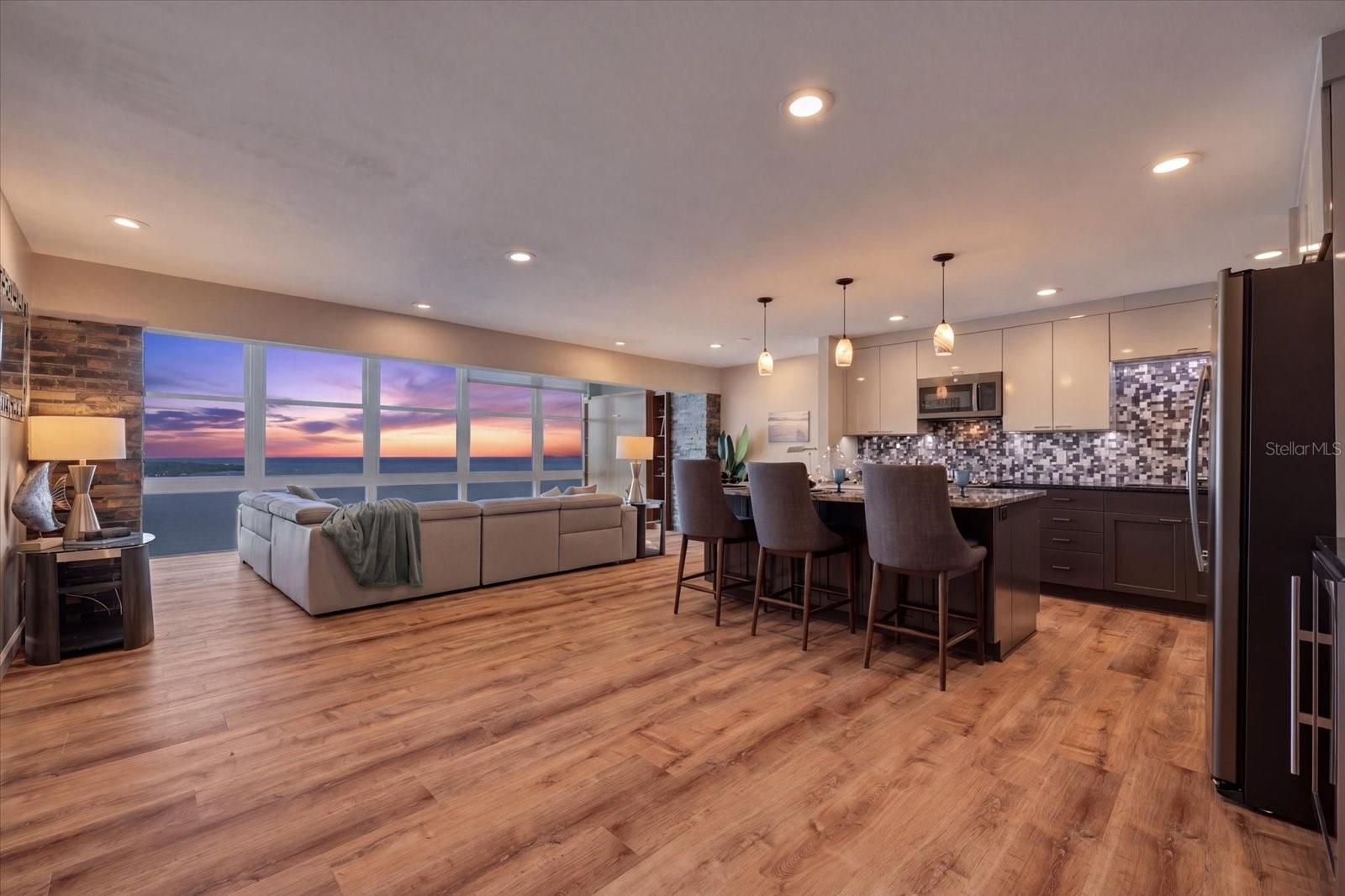 SKY HARBOUR CONDO APTS - Residential