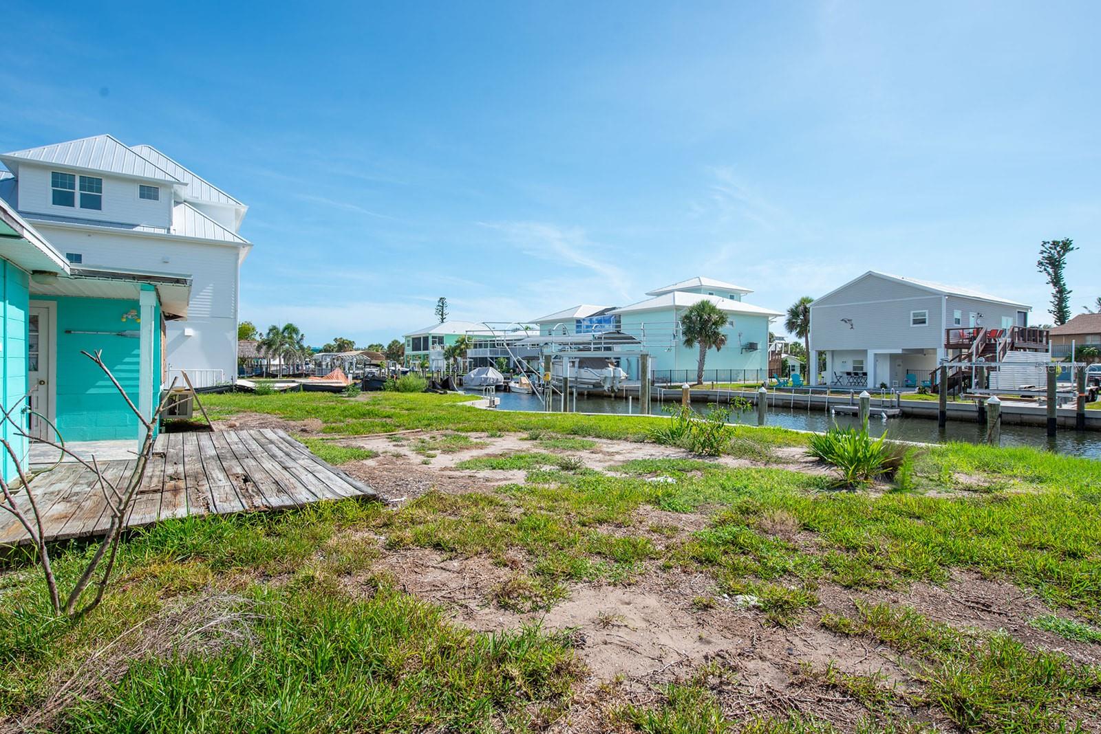 PALM POINT - Land