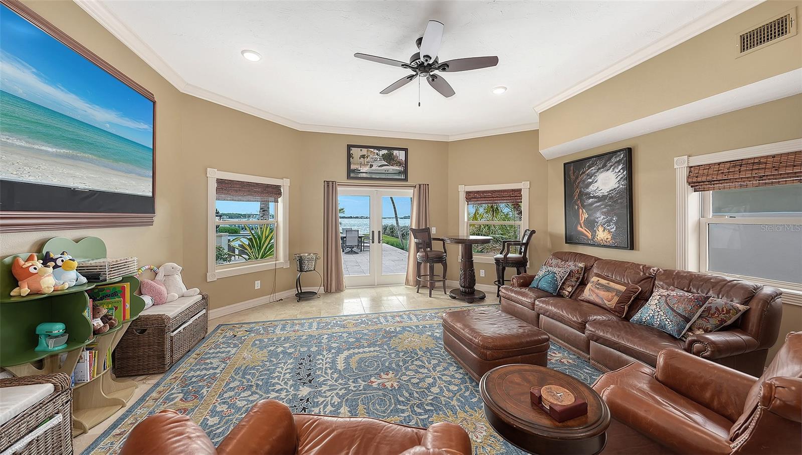 HARBOR ACRES - Residential