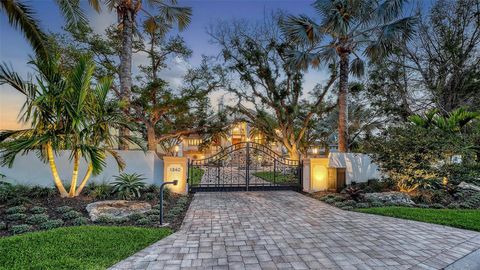 1240 HILLVIEW DRIVE SARASOTA FL 34239