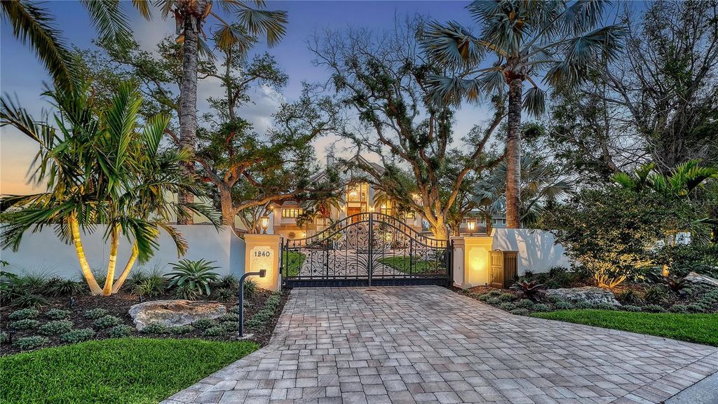 Photo of 1240 Hillview Drive, Sarasota, FL 34239 (MLS # A4688990)