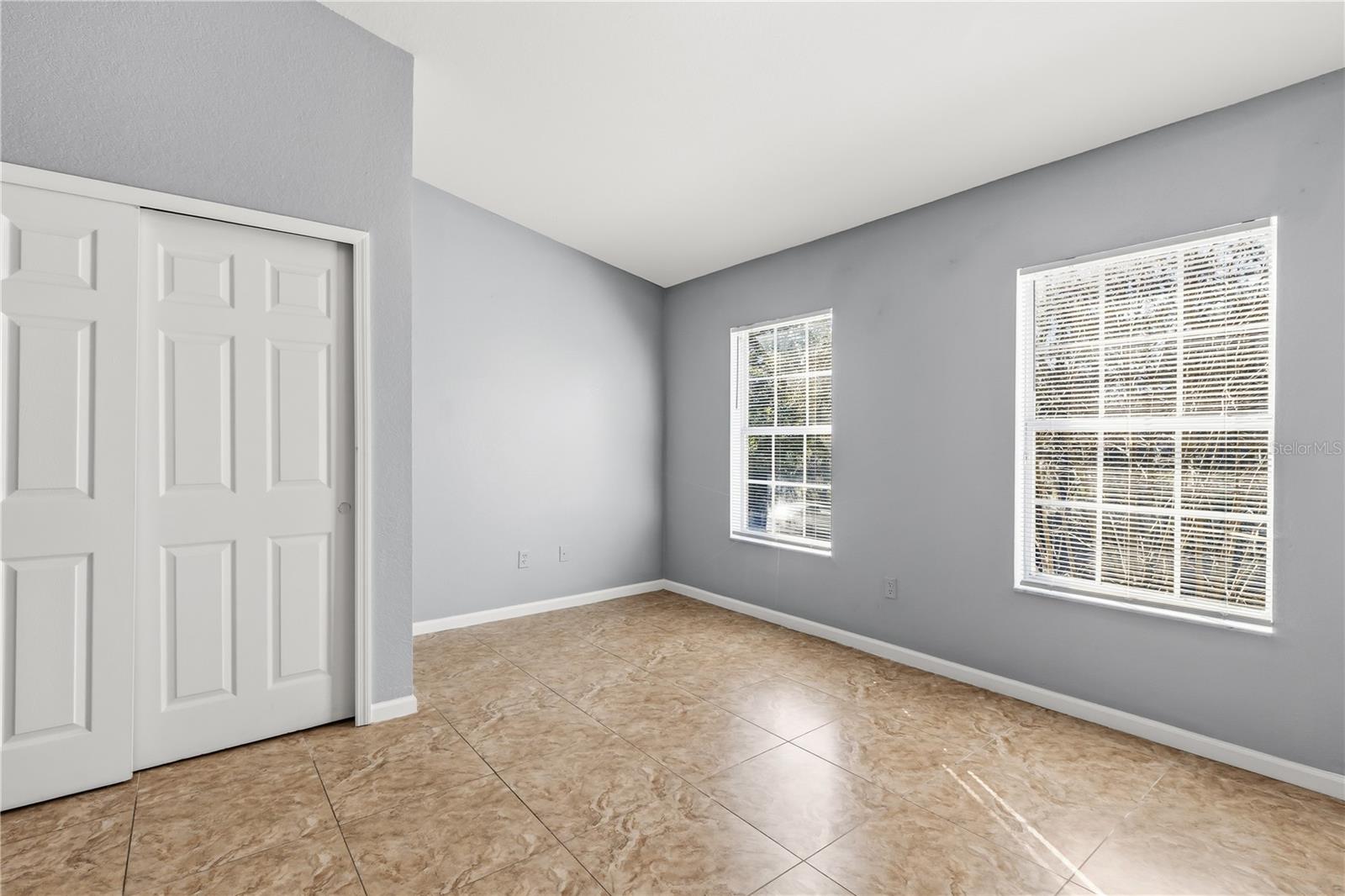 REGENCY OAKS UNIT ONE - Residential