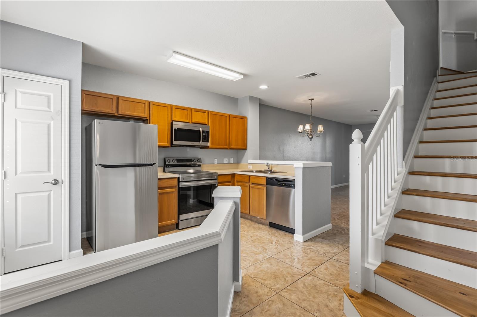 REGENCY OAKS UNIT ONE - Residential