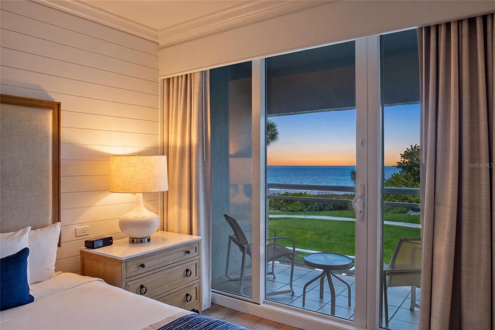 240 SANDS POINT ROAD 4104, LONGBOAT KEY, FL, 34228 3 240 SANDS POINT ROAD 4104