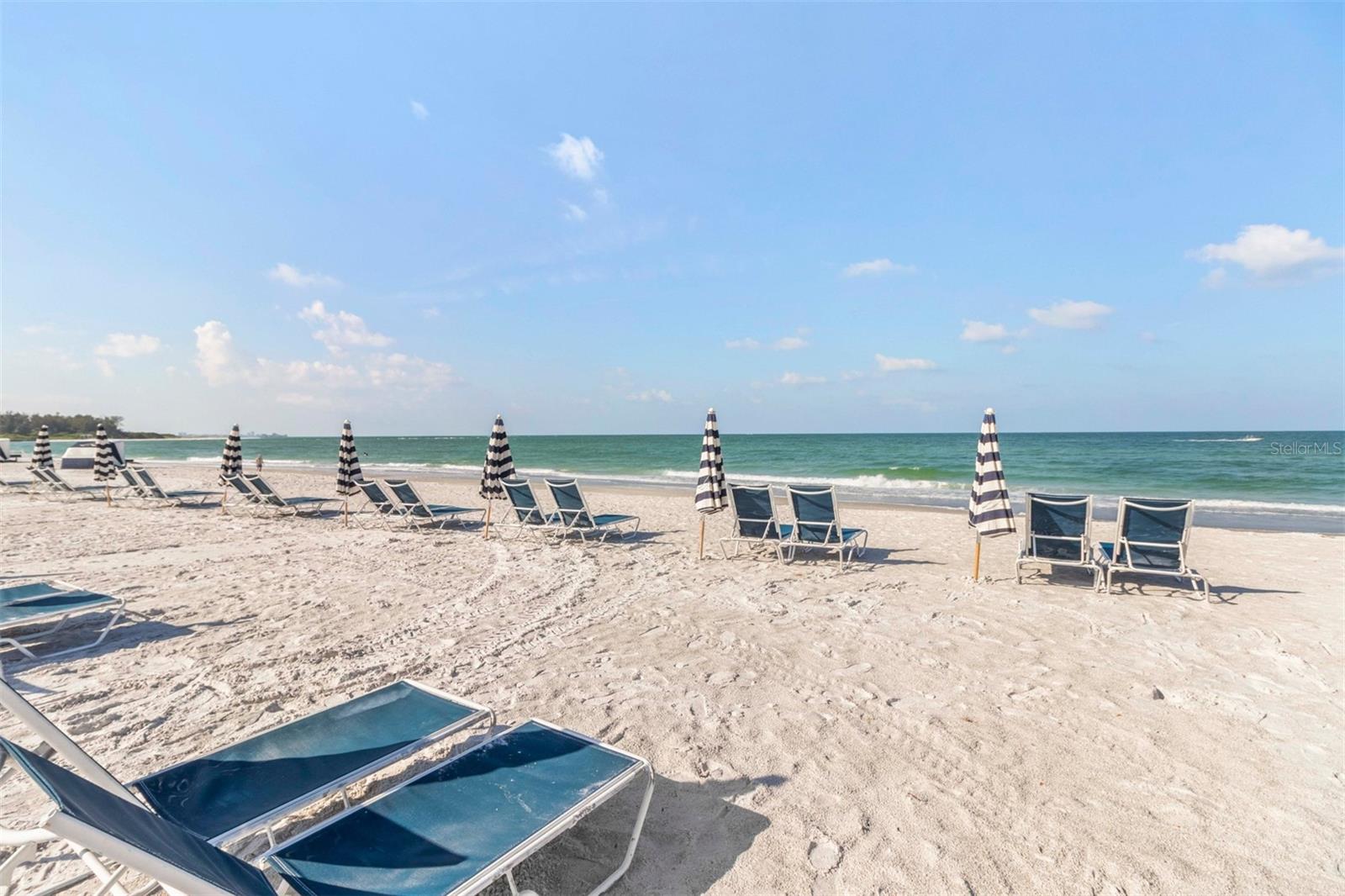 INN ON THE BEACH PH II - Residential