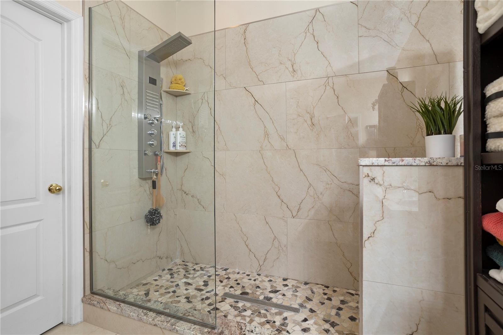 LAKE KEHOE PRESERVE 45/87 - Residential