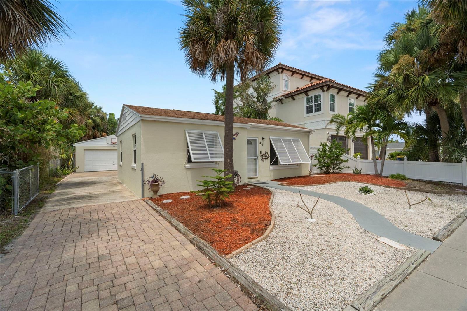 46 KIPLING PLAZA