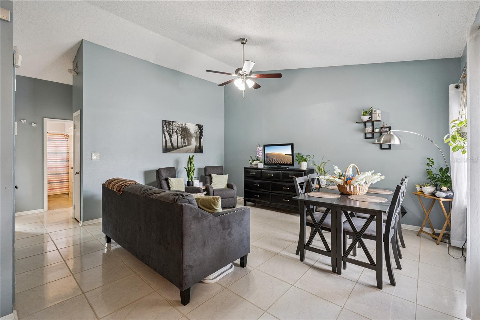 OAKLAND VILLAGE SEC 4 PH 1 - Residential