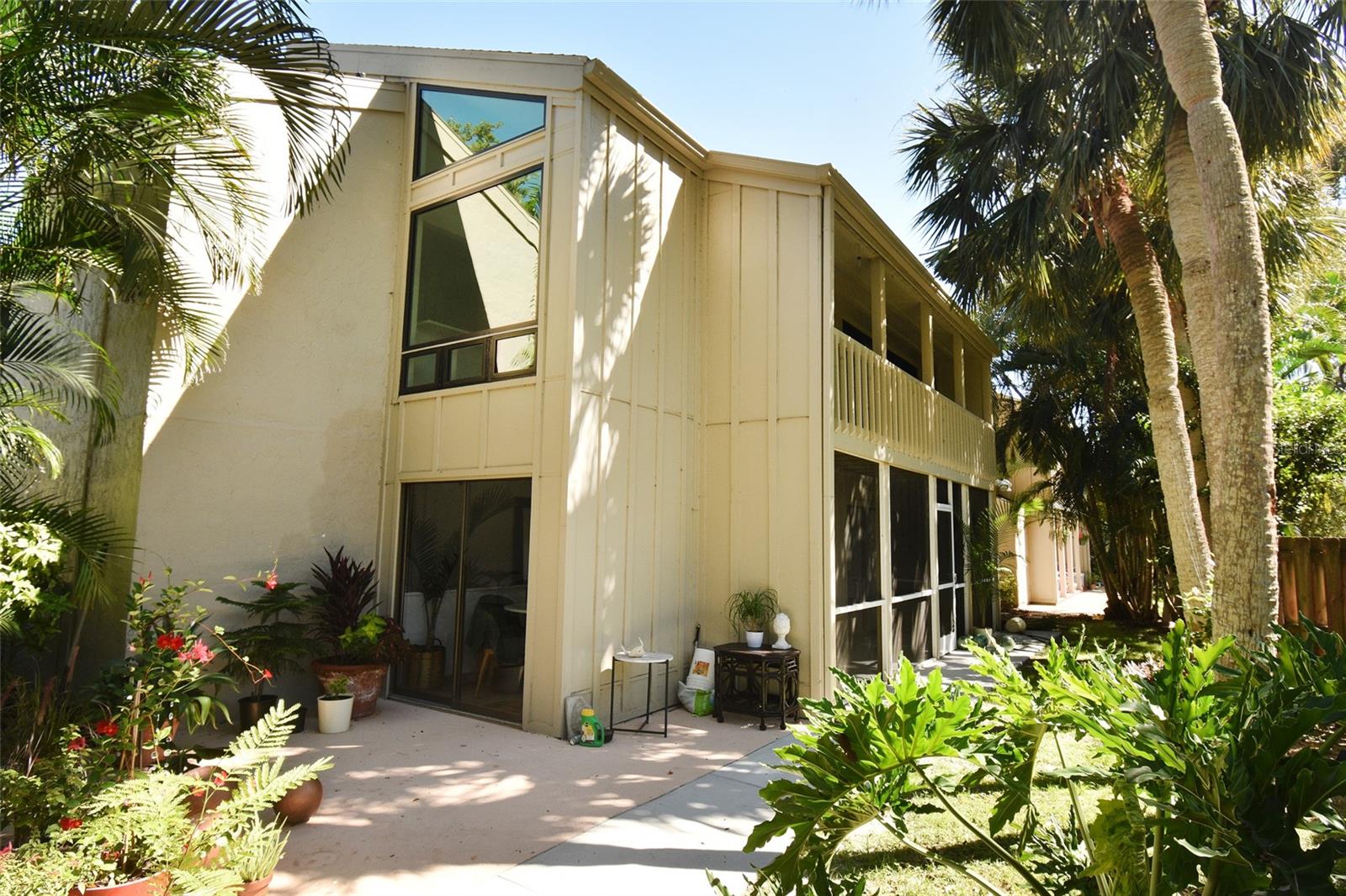 2204 BAHIA VISTA STREET D7