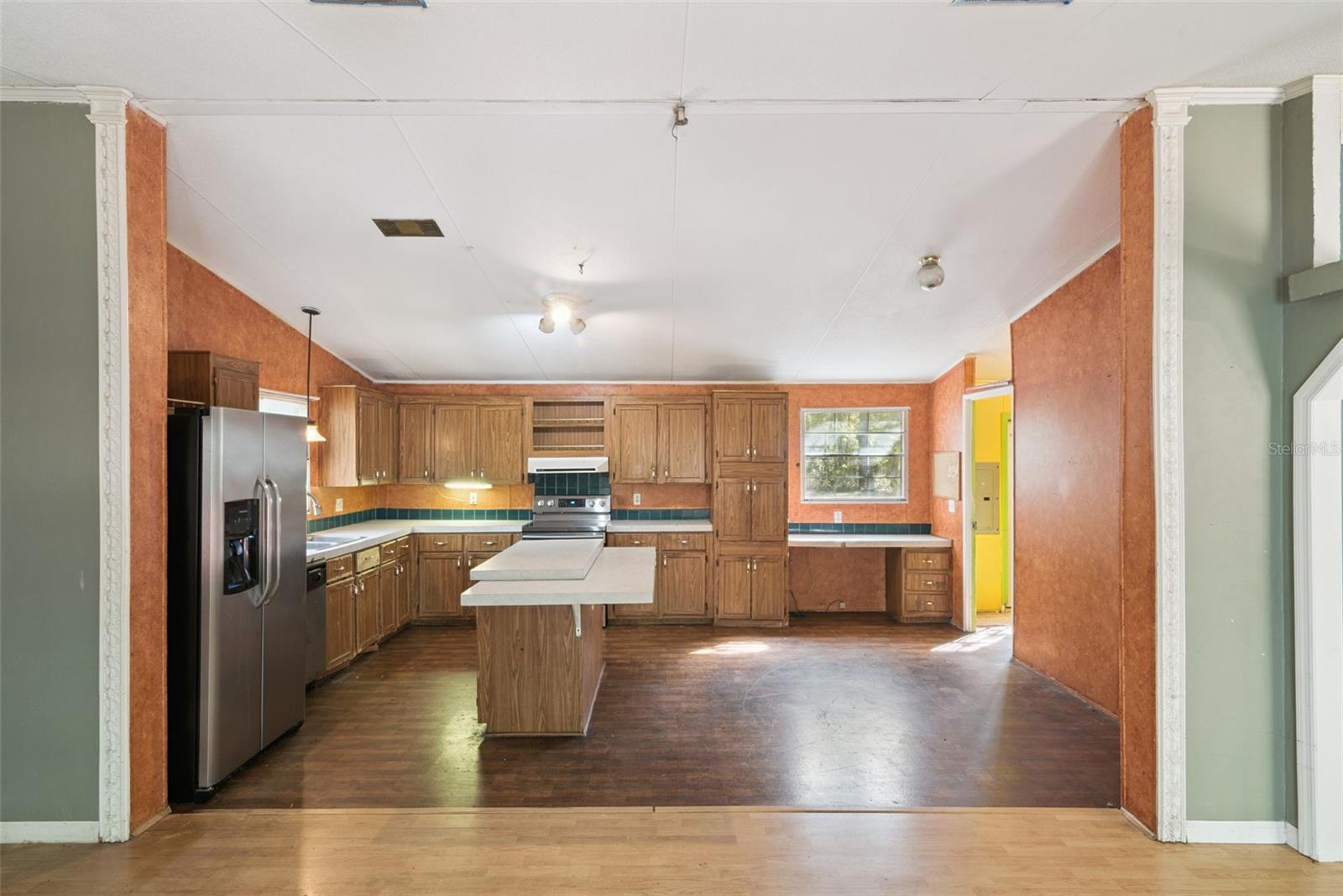 MERI OAKS NORTH - Residential