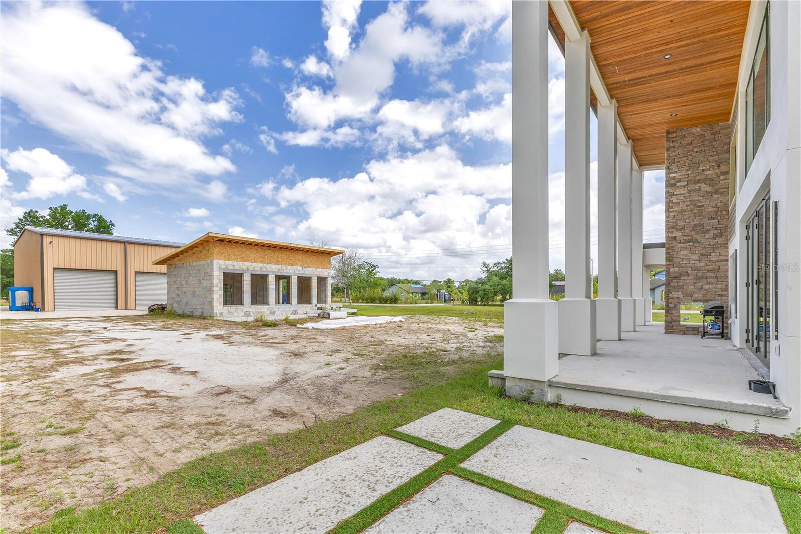 ROCKET CITYA - Residential