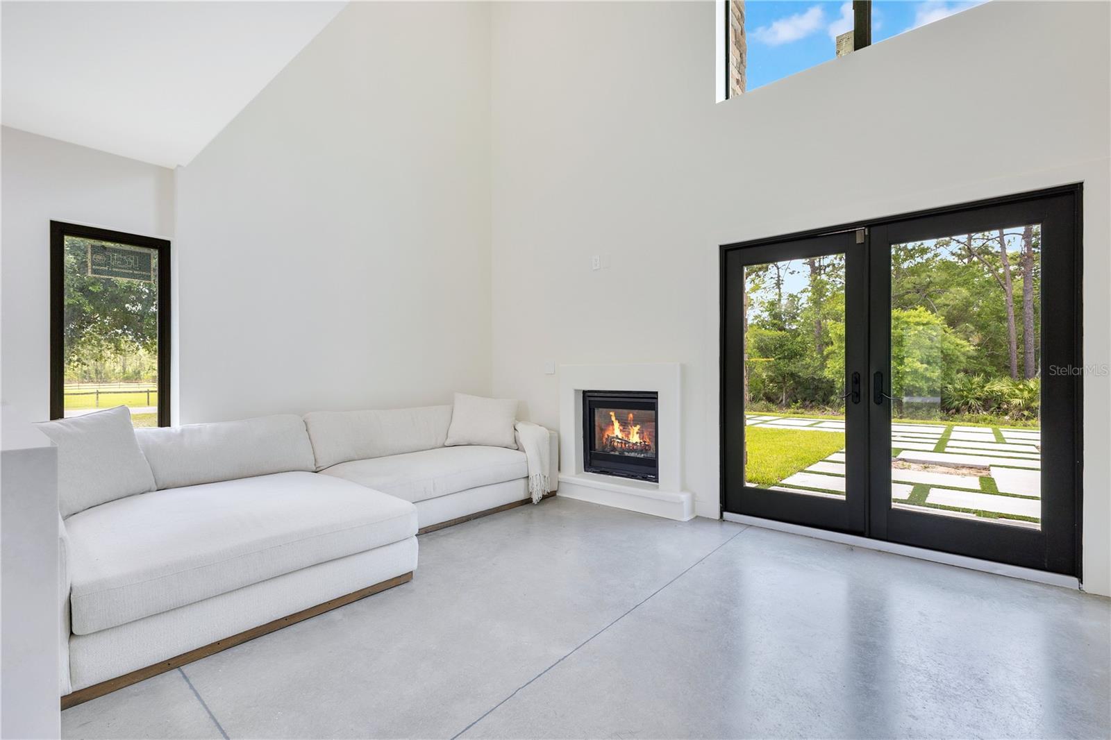 ROCKET CITYA - Residential