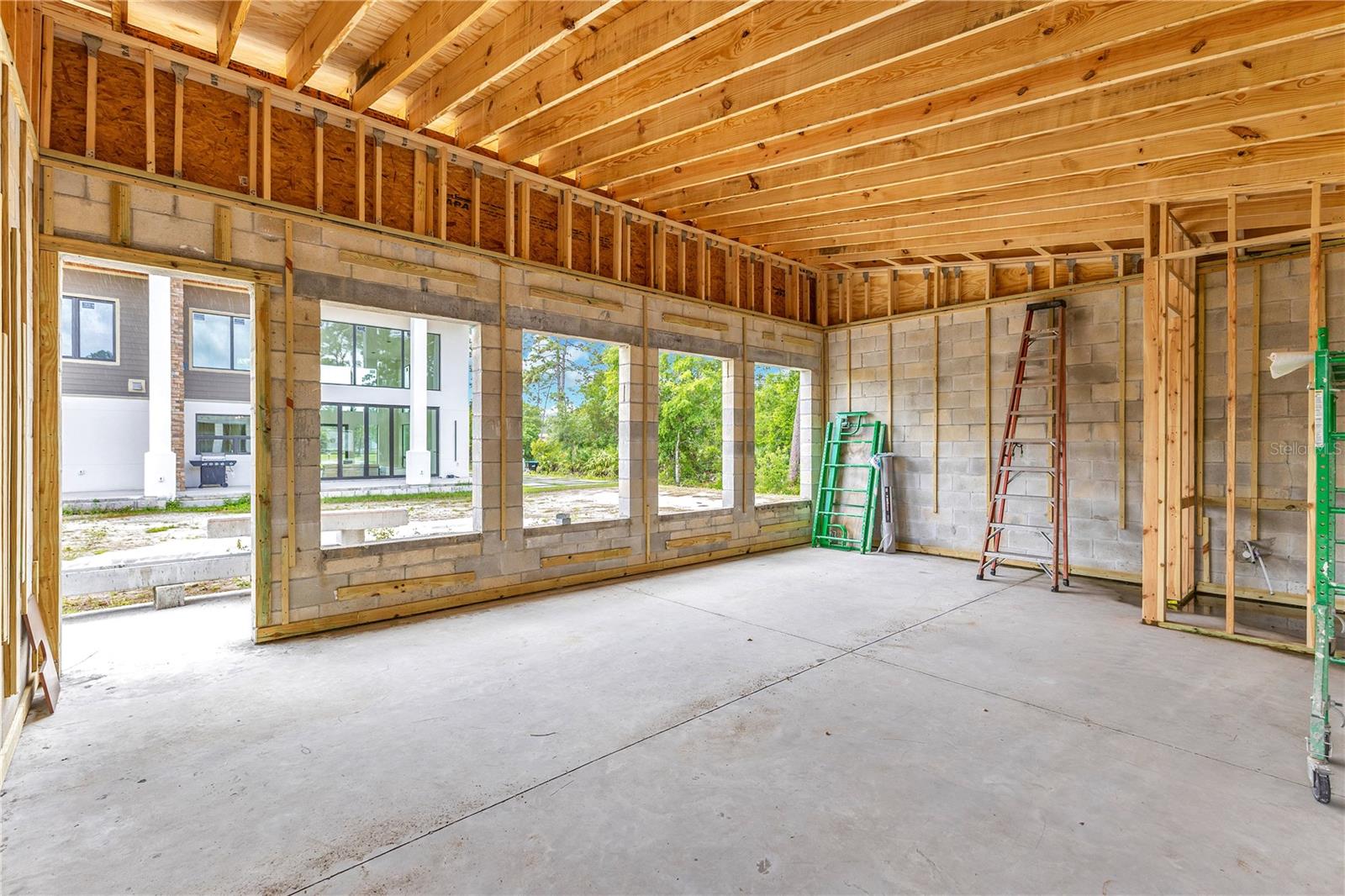 ROCKET CITYA - Residential