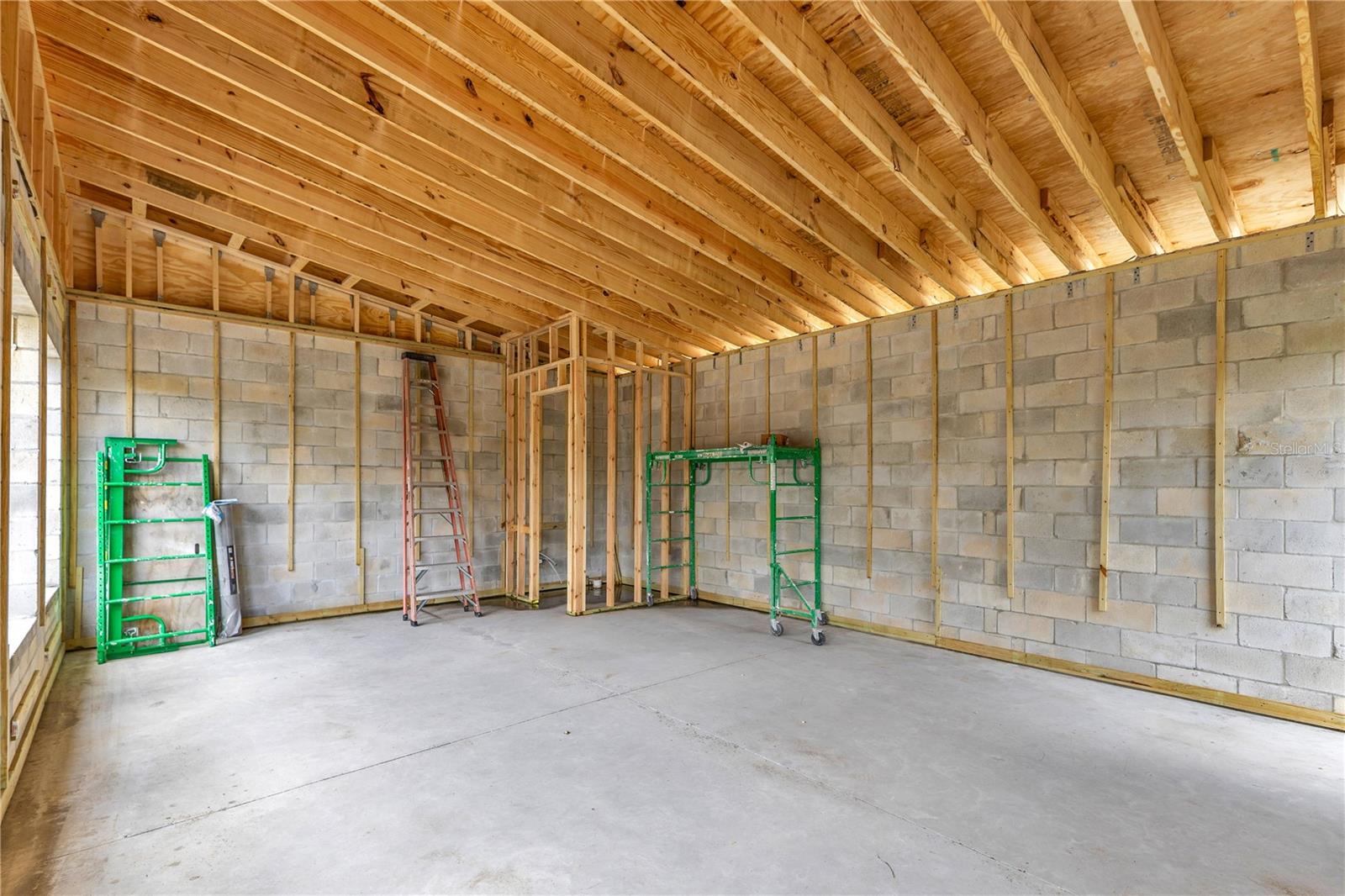 ROCKET CITYA - Residential