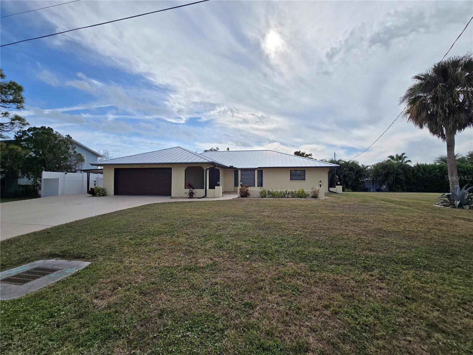 SOUTH VENICE - Residential