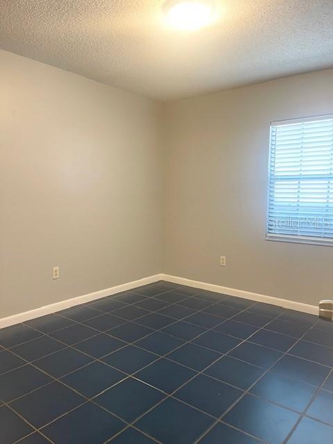 HIBISCUS GARDENS - Residential Lease