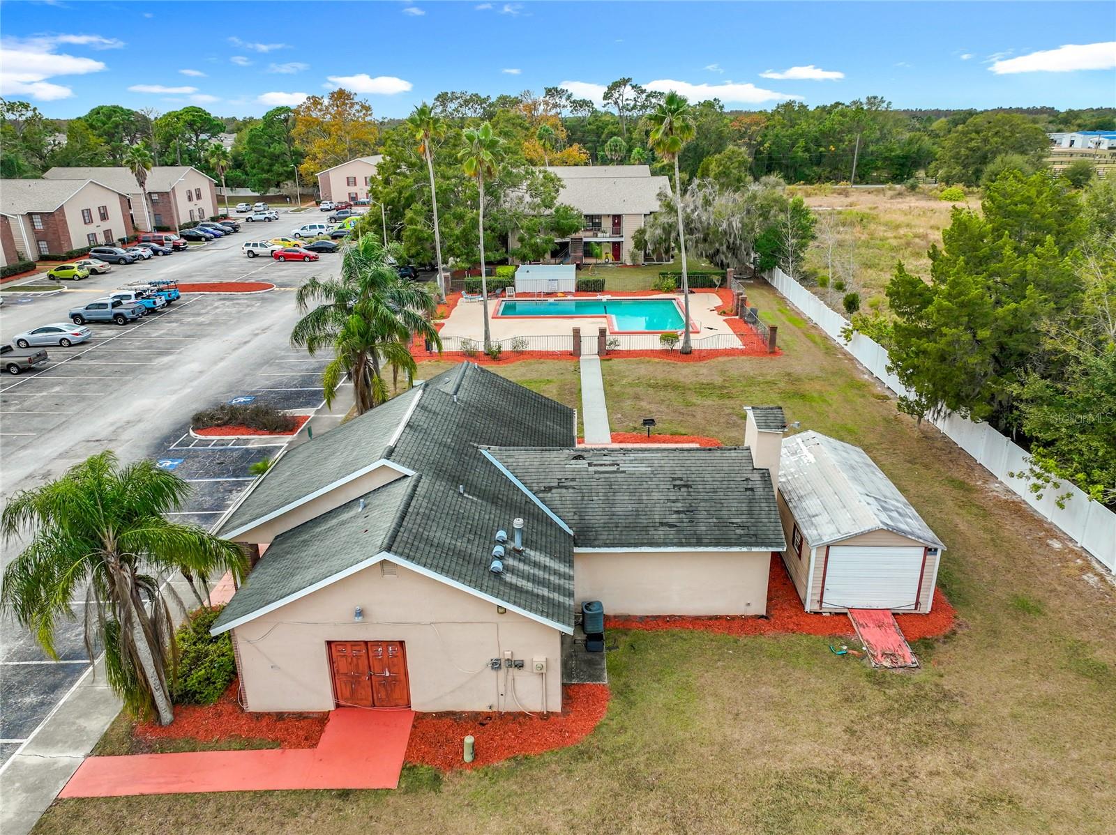 GLENDALE VILLAS A CONDO - Residential