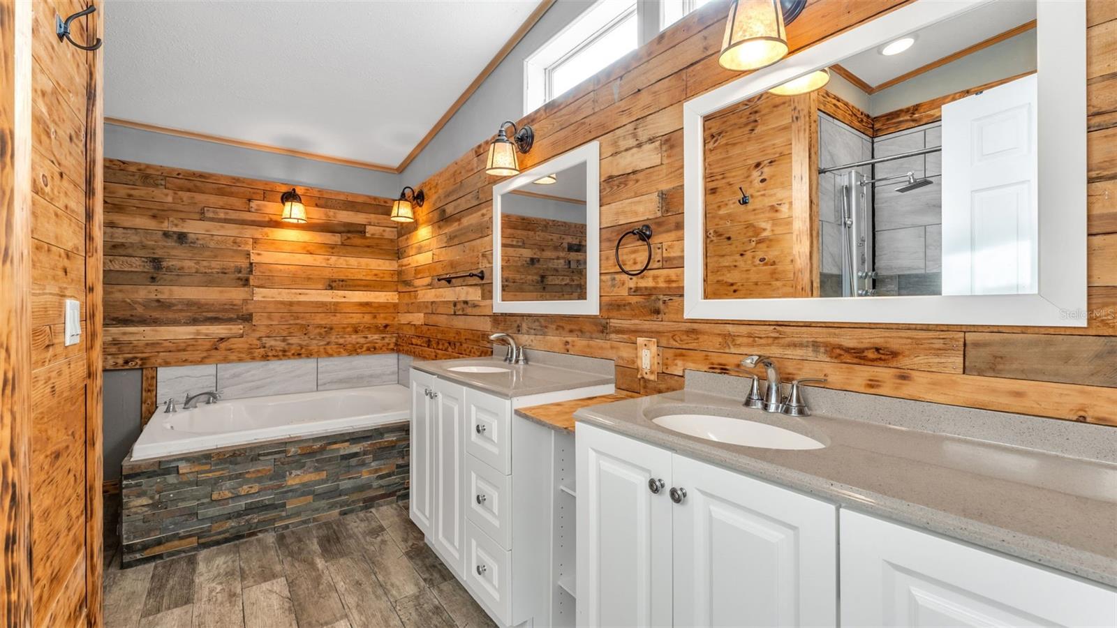 COUNTRY TRAILS PH 03 - Residential