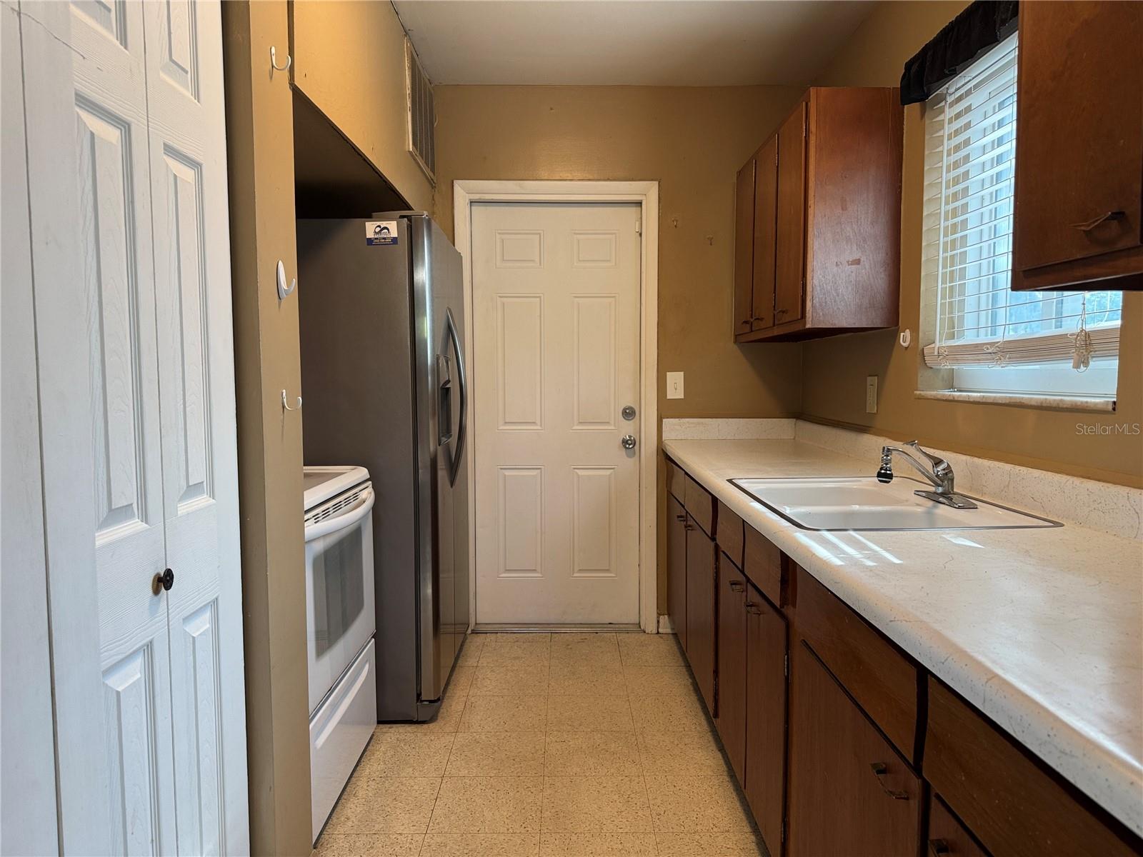 SPRING HILL - Residential Lease