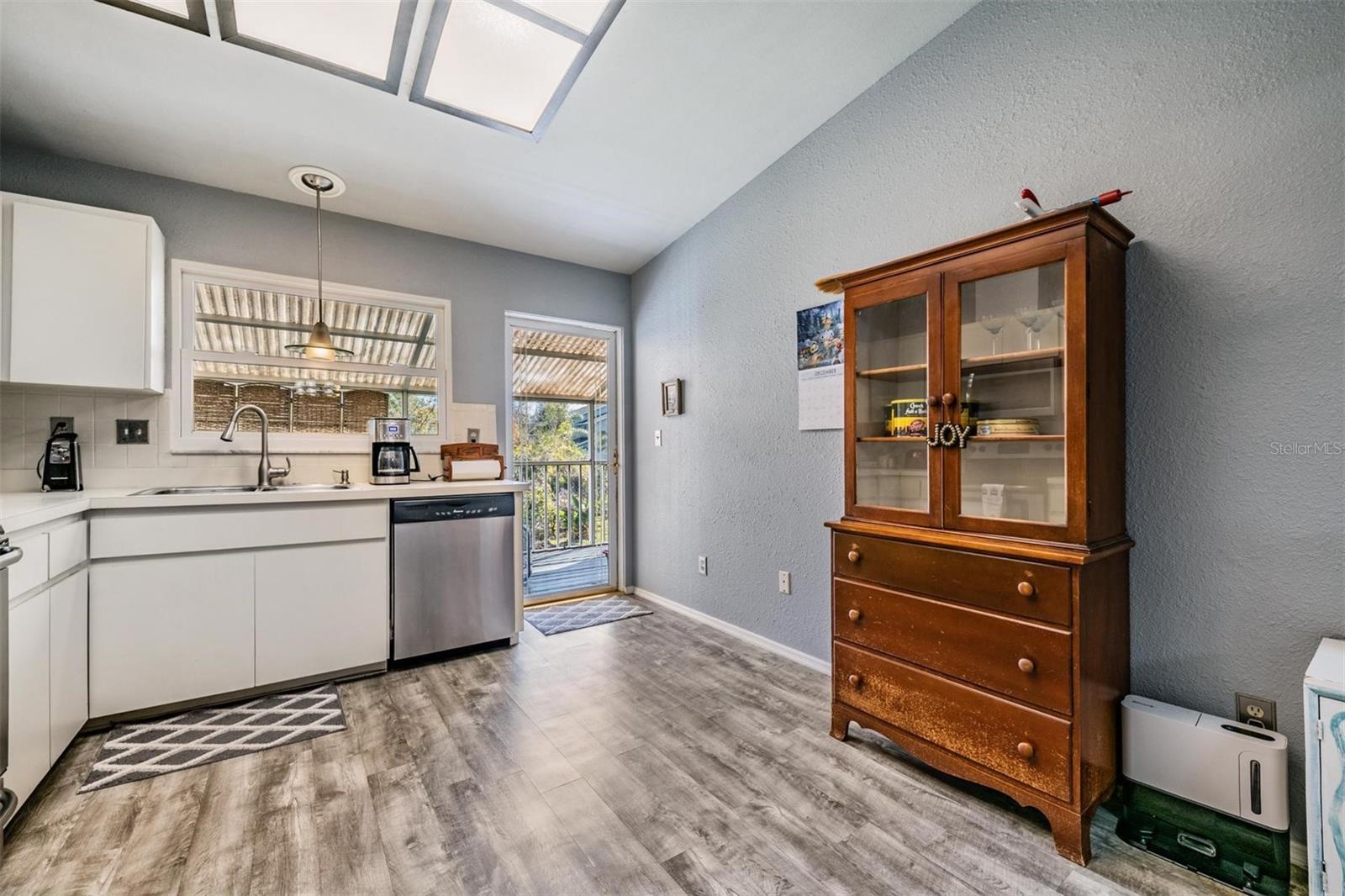 OAKLEAF CLUSTER HOMES - Residential